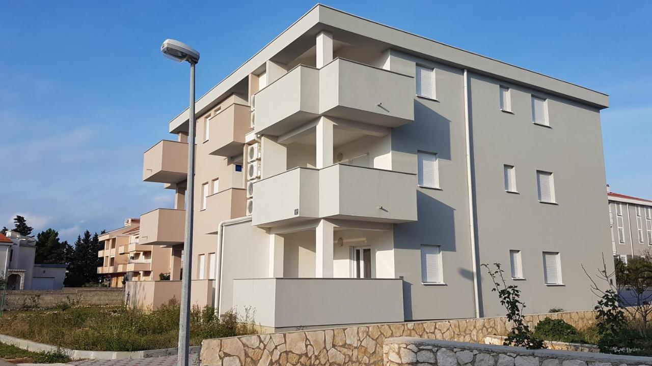 Apartment Dream Novalja Exteriör bild